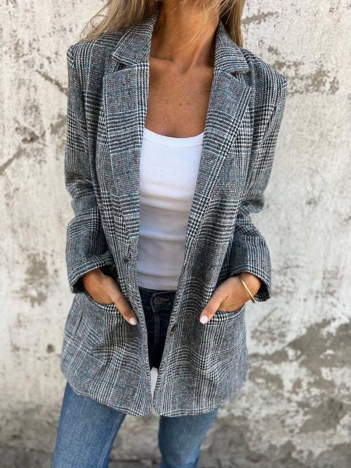 Lynette | Classic Checked Blazer - Image 3